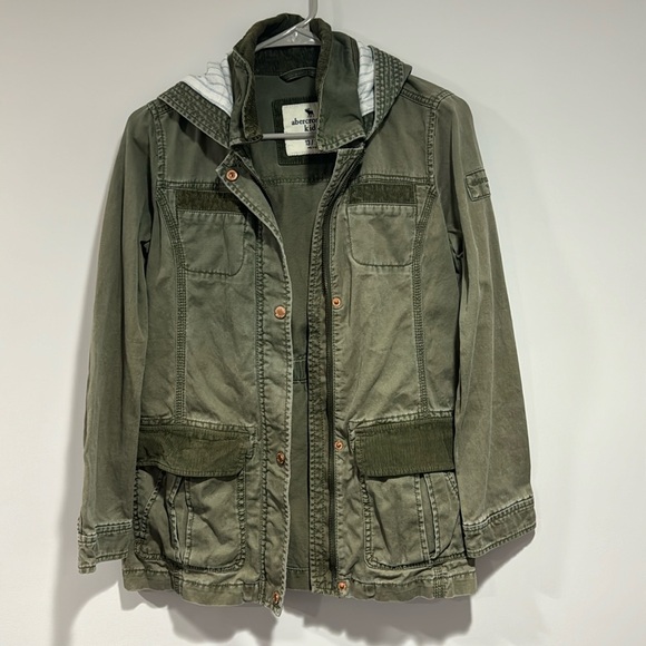 Abercrombie & Fitch Army Green Lightweight Jacket Girls Size 13/14 - Picture 1 of 4